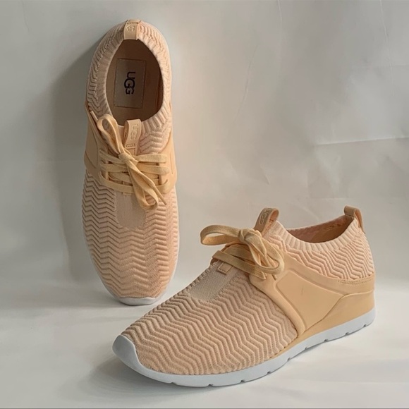 NWOT UGG Tread Lite Willows Peach Sneaker - Picture 2 of 11